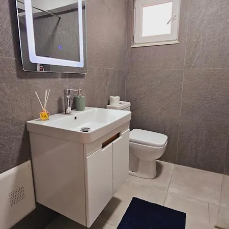Capital Center Johani E Marini Apartman
